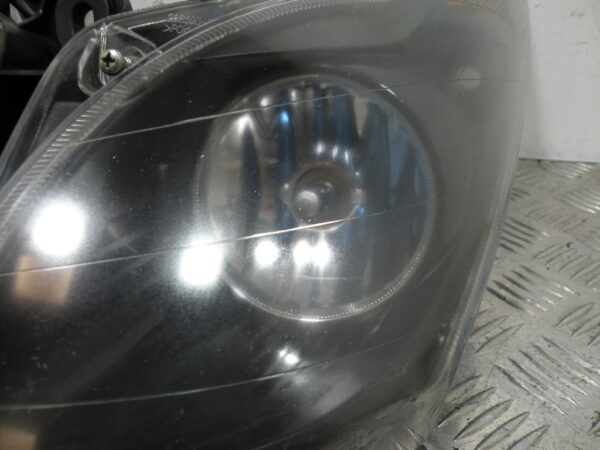 Optique / Phare avant PIAGGIO X7 125 4t -2008-