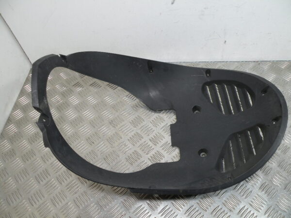 Passage de roue avant PEUGEOT SUM UP 125 4t -2009-