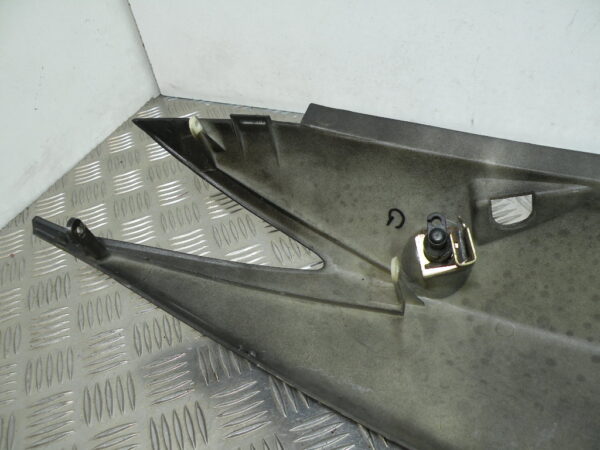 Coque arrière gauche PEUGEOT SUM UP 125 4t -2009-