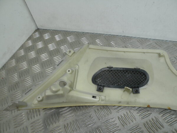 Carénage latéral avant droit PEUGEOT SUM UP 125 4t -2009-