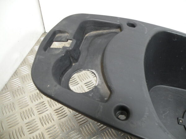 Coffre sous selle PEUGEOT SUM UP 125 4t -2009-