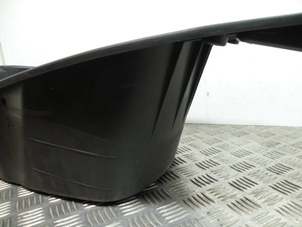 Coffre sous selle PEUGEOT SUM UP 125 4t -2009-