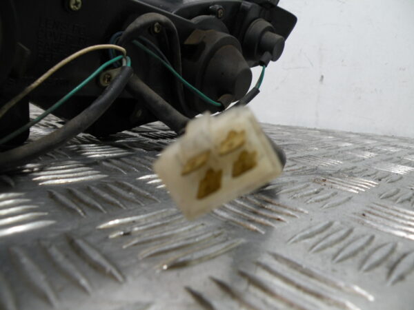 Optique / Phare avant PEUGEOT SUM UP 125 4t -2009-