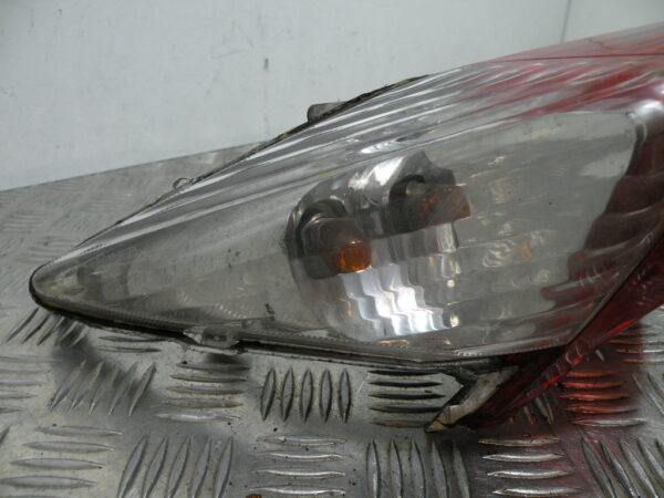 Feu arrière PEUGEOT SUM UP 125 4t -2009-