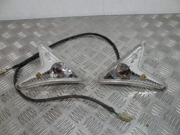 Clignotant avant PEUGEOT SUM UP 125 4t -2009-