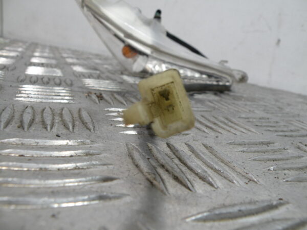 Clignotant avant PEUGEOT SUM UP 125 4t -2009-