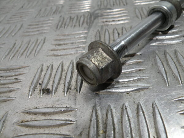 Axe de roue avant PEUGEOT SUM UP 125 4t -2009-