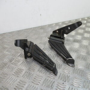 Repose pieds PEUGEOT 400 GEOPOLIS – 2011 –