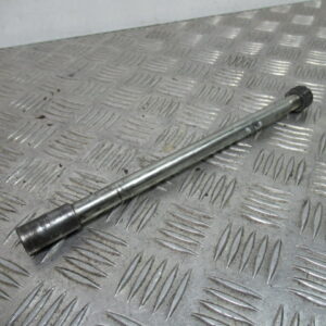 Axe de roue avant PEUGEOT 400 GEOPOLIS – 2011 –