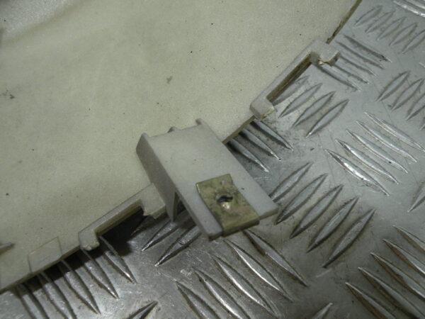 Carénage latéral avant gauche PEUGEOT SUM UP 125 4t -2008-
