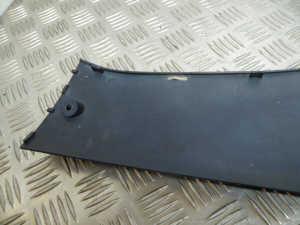 Sabot bas de caisse droite PEUGEOT SUM UP 125 4t -2008-