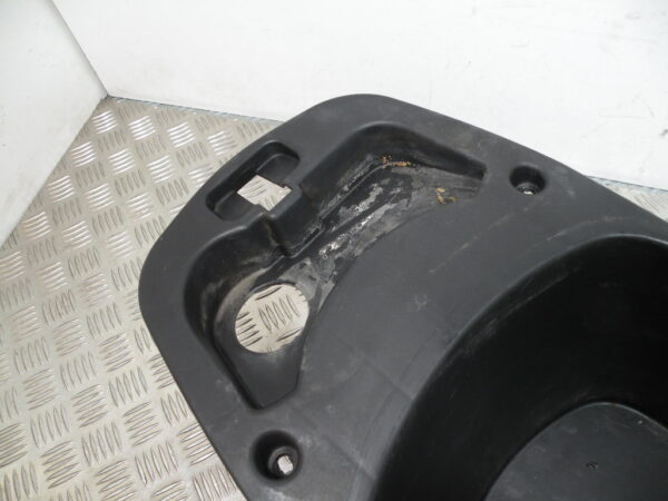 Coffre sous selle PEUGEOT SUM UP 125 4t -2008-
