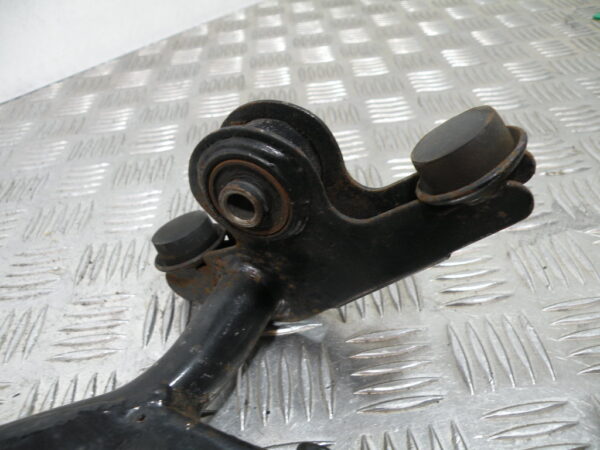 Support moteur PEUGEOT SUM UP 125 4t -2008-