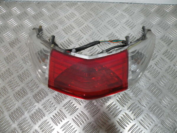 Feu arrière PEUGEOT SUM UP 125 4t -2008-