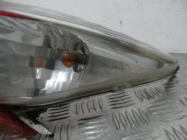 Feu arrière PEUGEOT SUM UP 125 4t -2008-