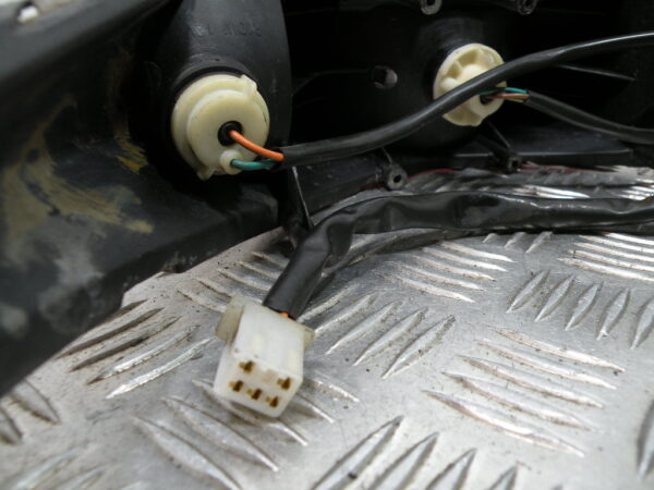 Feu arrière PEUGEOT SUM UP 125 4t -2008-