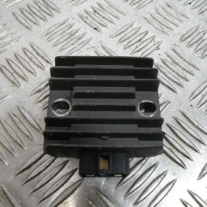 Régulateur de tension PEUGEOT SUM UP 125 4t -2008-