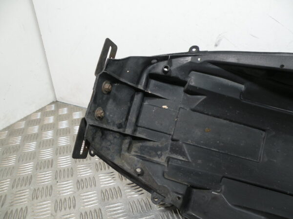 Passage de roue arrière SUZUKI BANDIT N 600 4t -2002-