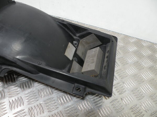 Passage de roue arrière SUZUKI BANDIT N 600 4t -2002-
