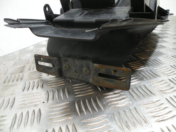 Passage de roue arrière SUZUKI BANDIT N 600 4t -2002-