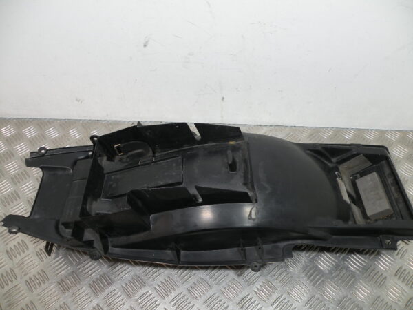 Passage de roue arrière SUZUKI BANDIT N 600 4t -2002-