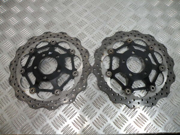 Disque de frein avant SUZUKI BANDIT N 600 4t -2002-