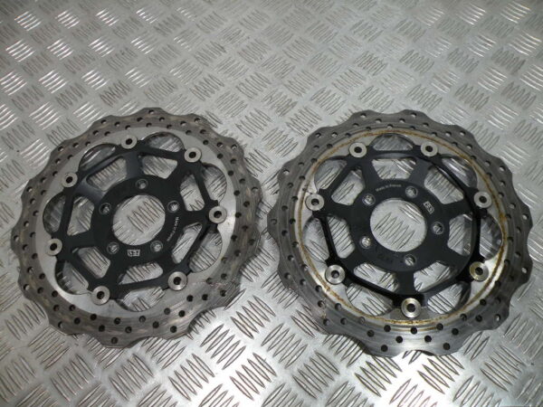 Disque de frein avant SUZUKI BANDIT N 600 4t -2002-