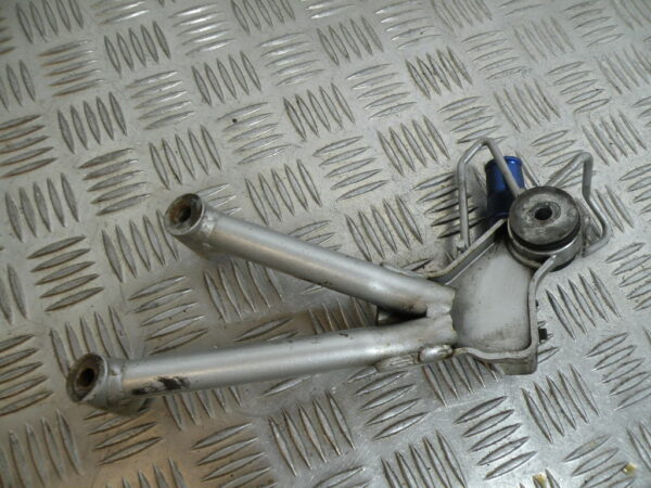 Platine repose pied arrière SUZUKI BANDIT N 600 4t -2002-
