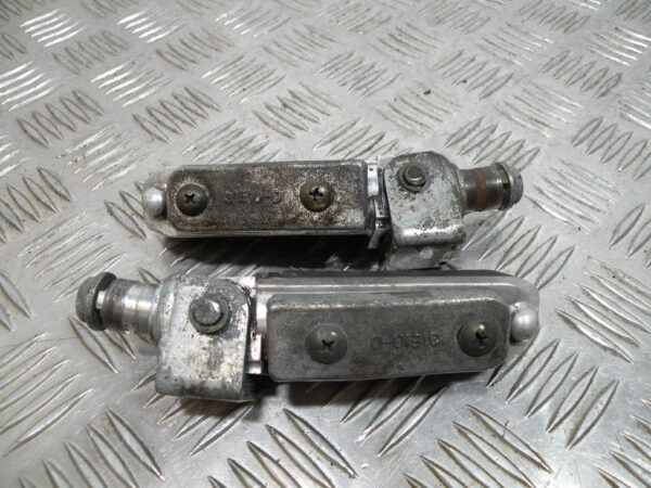 Repose pied avant SUZUKI BANDIT N 600 4t -2002-