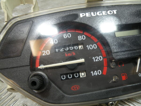 Compteur (12 356 km) PEUGEOT SV 80 2t -1994-