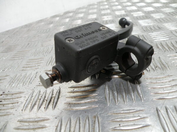 Maître cylindre de frein avant PEUGEOT SV 80 2t -1994-
