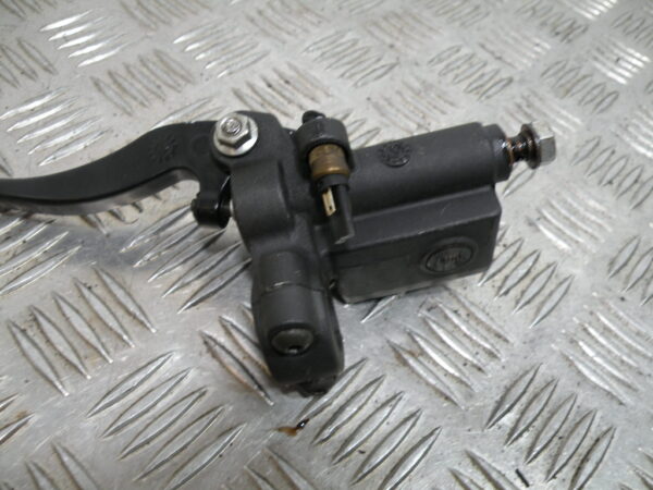 Maître cylindre de frein avant PEUGEOT SV 80 2t -1994-