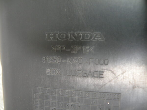 Coffre sous selle HONDA FORZA 125 4t -2017-