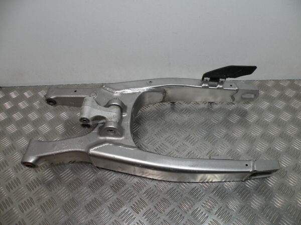 Bras oscillant HONDA AFRICA TWIN CRF 1100 D4 4t -2024-