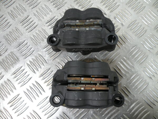 Étrier de frein avant HONDA AFRICA TWIN CRF 1100 D4 4t -2024-