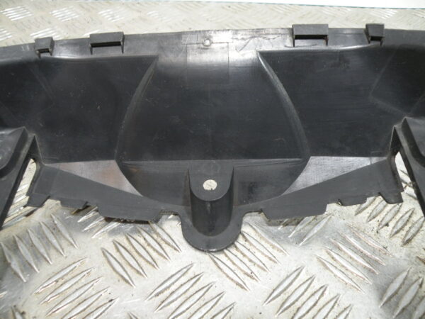 Cache intérieur tête de fourche SUZUKI BURGMAN 650 4t -2006-