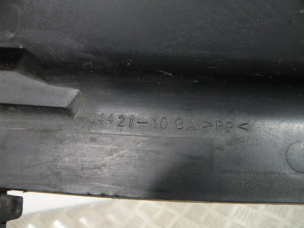 Cache intérieur tête de fourche SUZUKI BURGMAN 650 4t -2006-