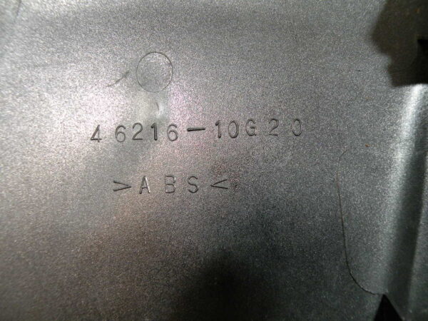 Cache carénage coque arrière SUZUKI BURGMAN 650 4t -2006-