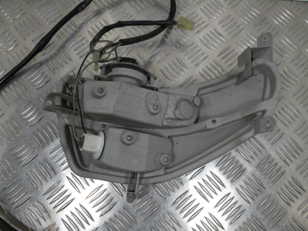 Feu arrière droit SUZUKI BURGMAN 650 4t -2006-