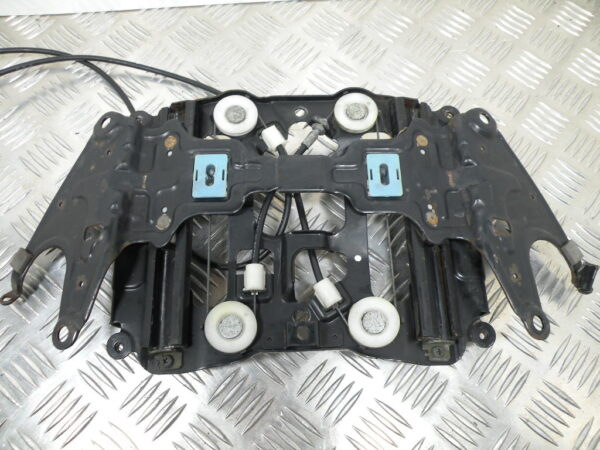 Moteur pare brise SUZUKI BURGMAN 650 4t -2006-