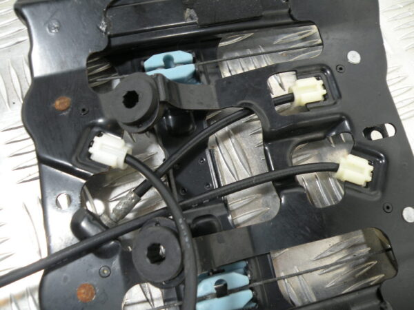 Moteur pare brise SUZUKI BURGMAN 650 4t -2006-