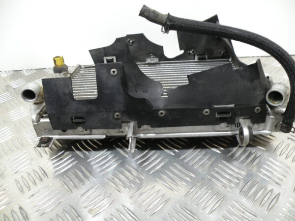 Radiateur (avec grille) SUZUKI BURGMAN 650 4t -2006-