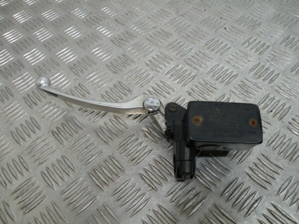 Maître cylindre gauche SUZUKI BURGMAN 650 4t -2006-