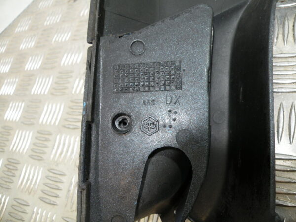 Coque arrière droit PIAGGIO 50 TYPHOON 2t -2006-