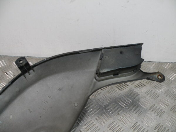 Coque arrière gauche PIAGGIO 50 TYPHOON 2t -2006-