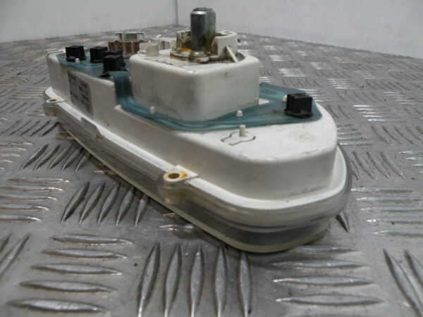 Compteur (9 912 km) PIAGGIO 50 TYPHOON 2t -2006-