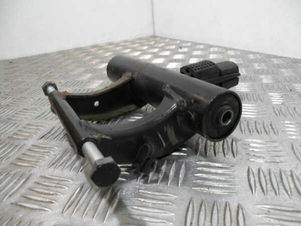 Support moteur PIAGGIO 50 TYPHOON 2t -2006-