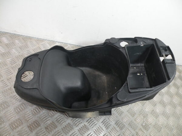 Coffre sous selle PIAGGIO LIBERTY 125 4t -2008-