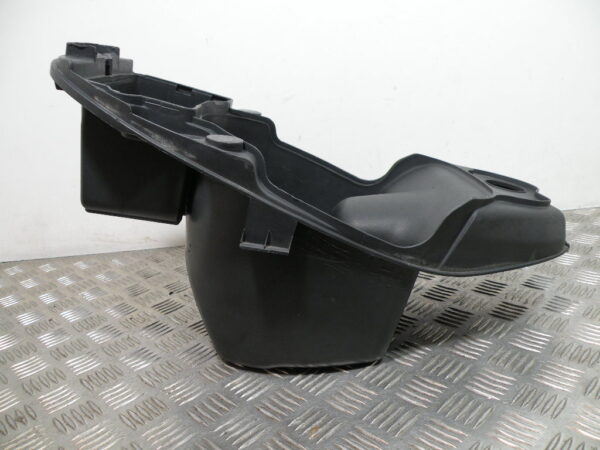 Coffre sous selle PIAGGIO LIBERTY 125 4t -2008-