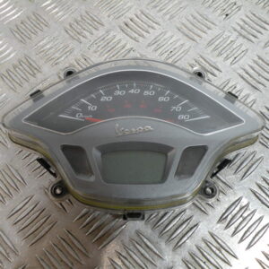 Compteur (44 969 km) VESPA SPRINT 50 2t -2015-